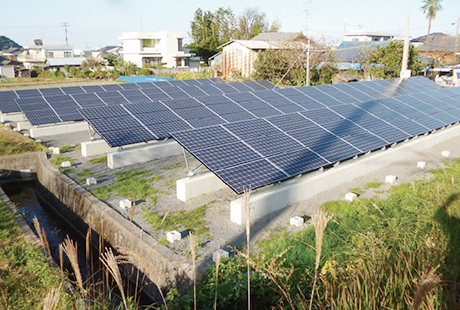 K社様 E 県太陽光発電設備工事の外観